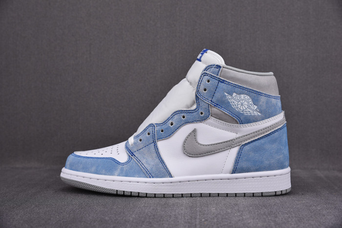 Air Jordan 1 High OG Hyper Royal 555088-402