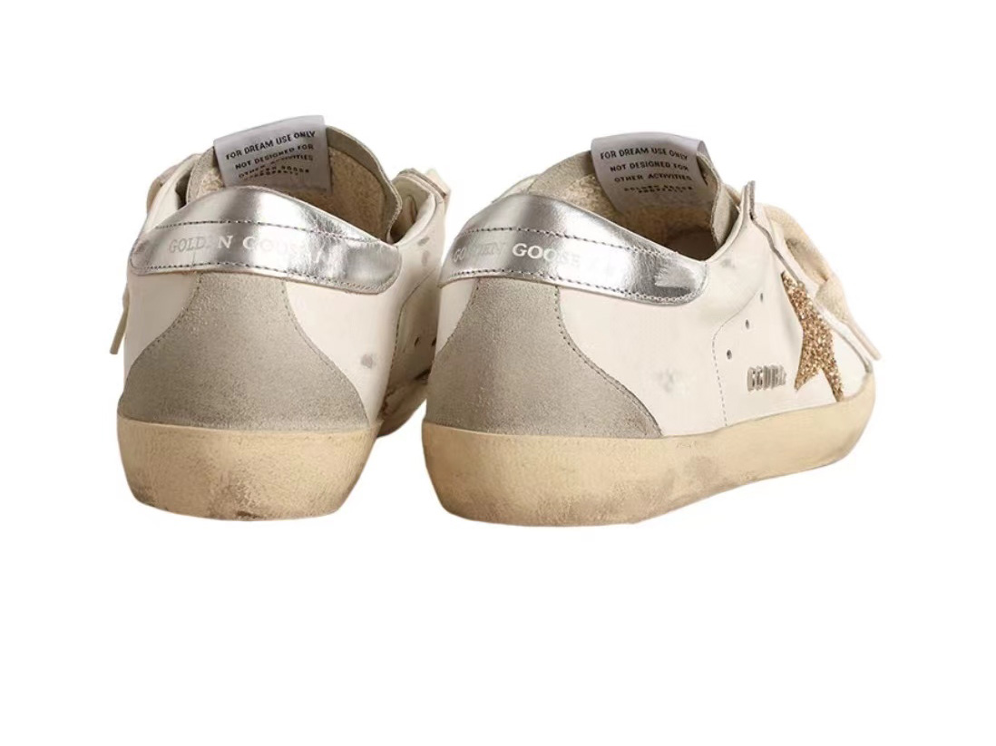 Golden Goose Super- Star fluorescence