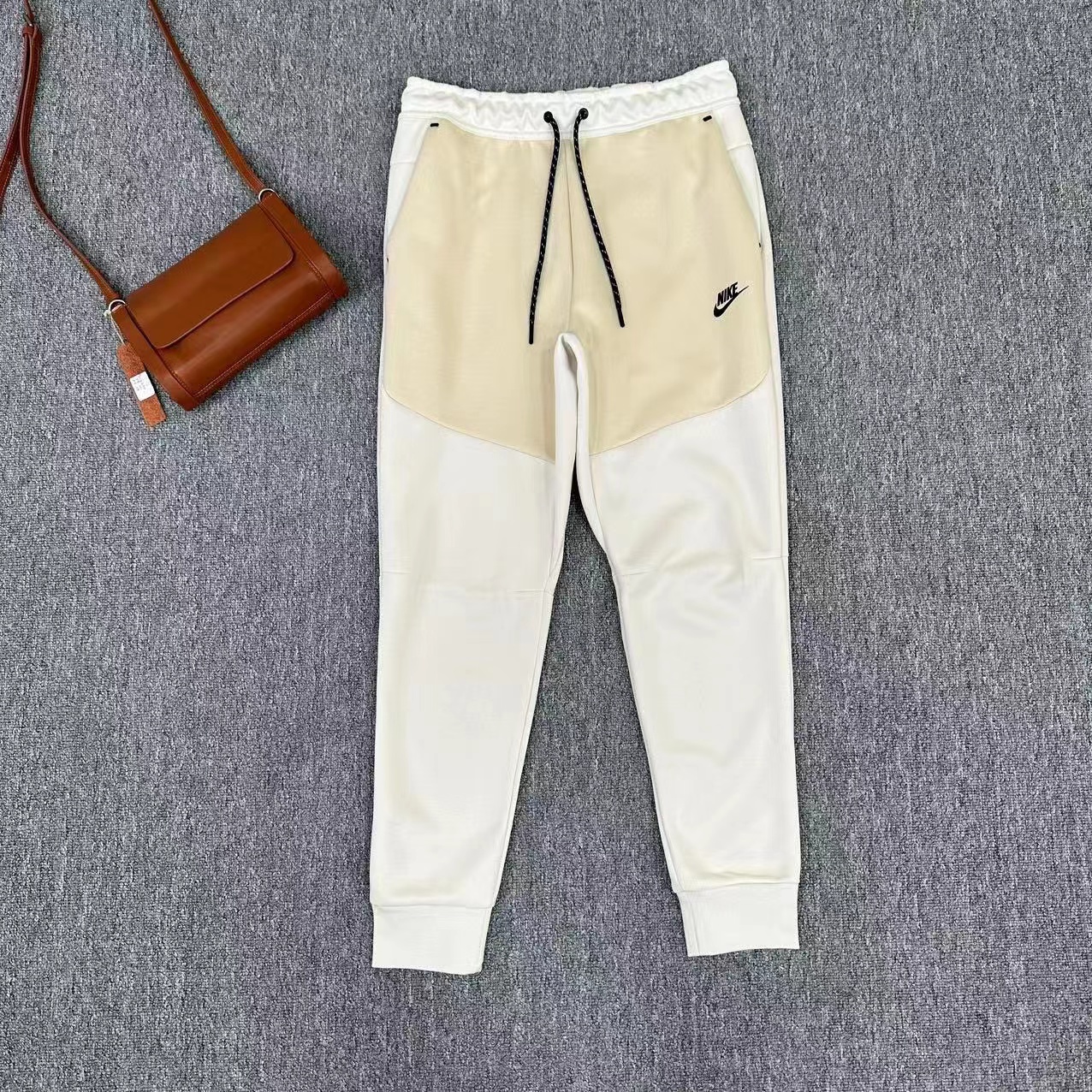 Nike NSW Tech Fleece NK1118-004