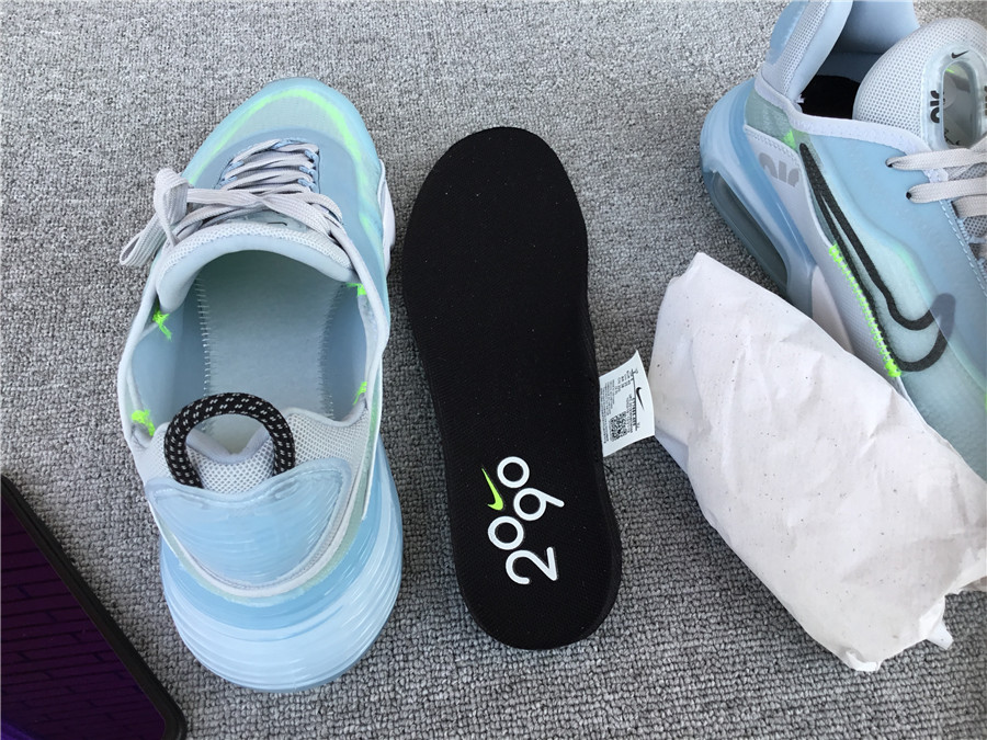 Nike Air Max 2090 Cushioned Running Shoes CT7695-400
