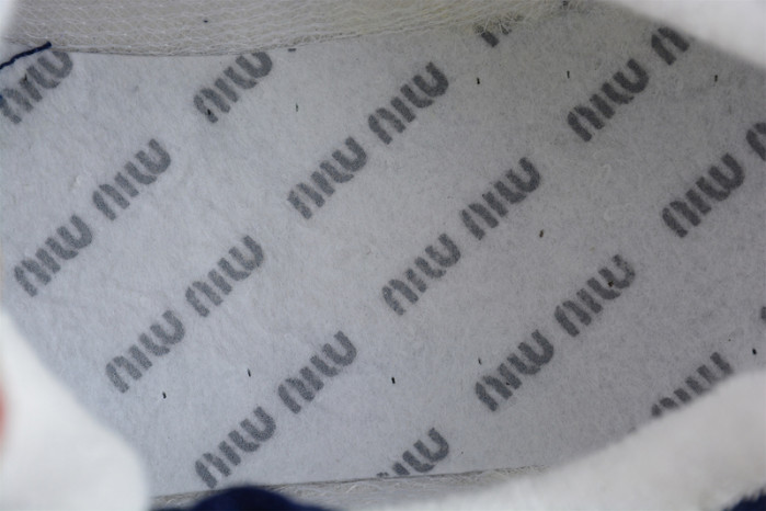 Miu Miu x New Balance IU688M