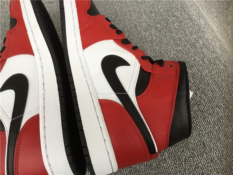 Air Jordan 1 Mid 554724-069