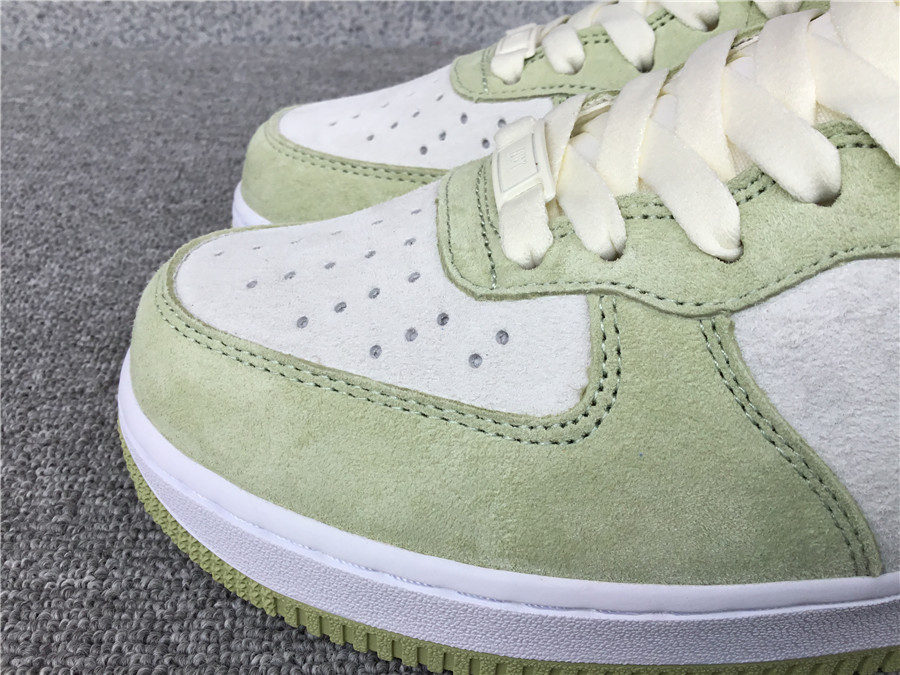 Air Force 1 Mid x27;07 AL6896-001