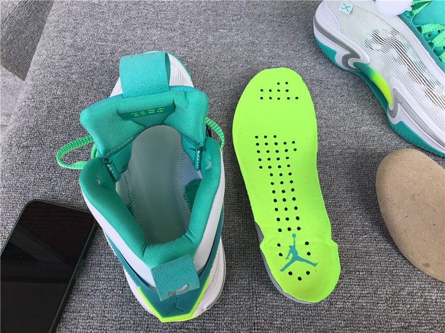 Nike Air Jordan 36 DM0796-107