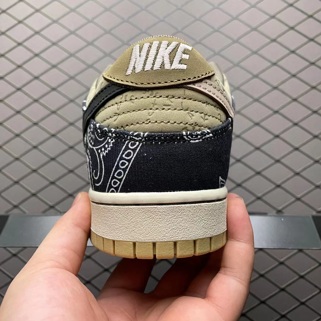 Nike SB Dunk Low Travis Scott CT5053-001