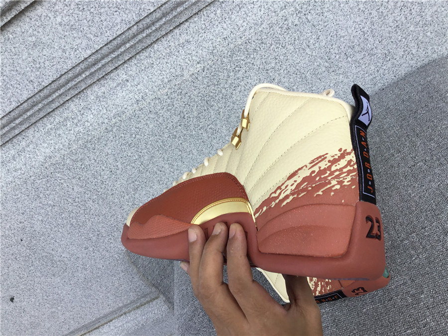 Air Jordan 12 Eastside Golf