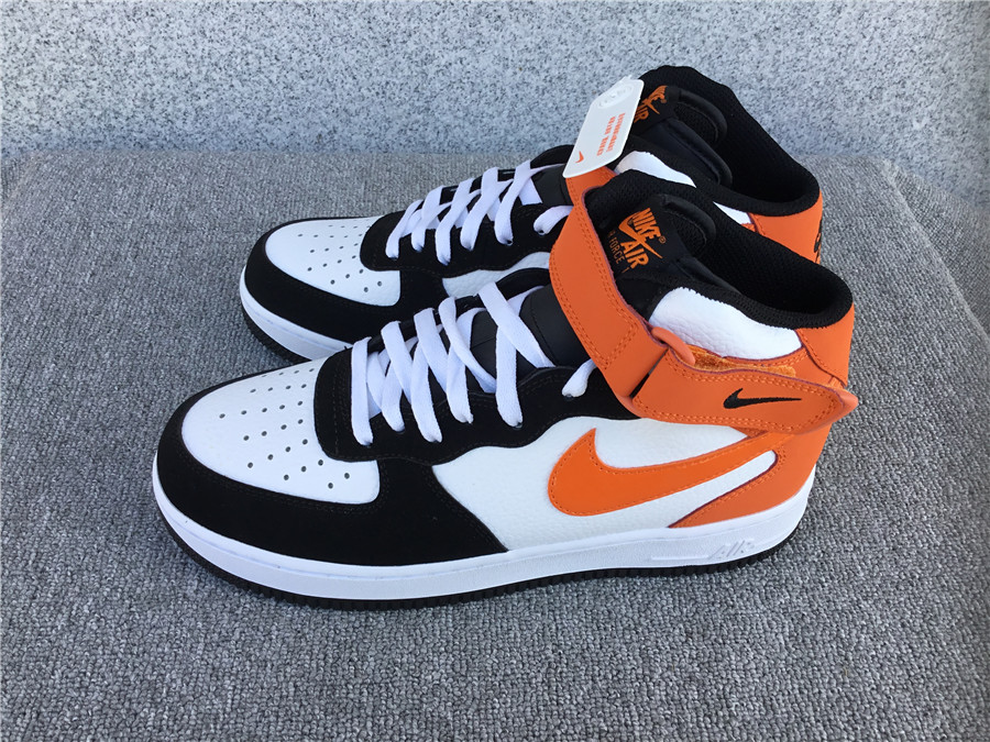 Nike Air Force 1 Mid LV8