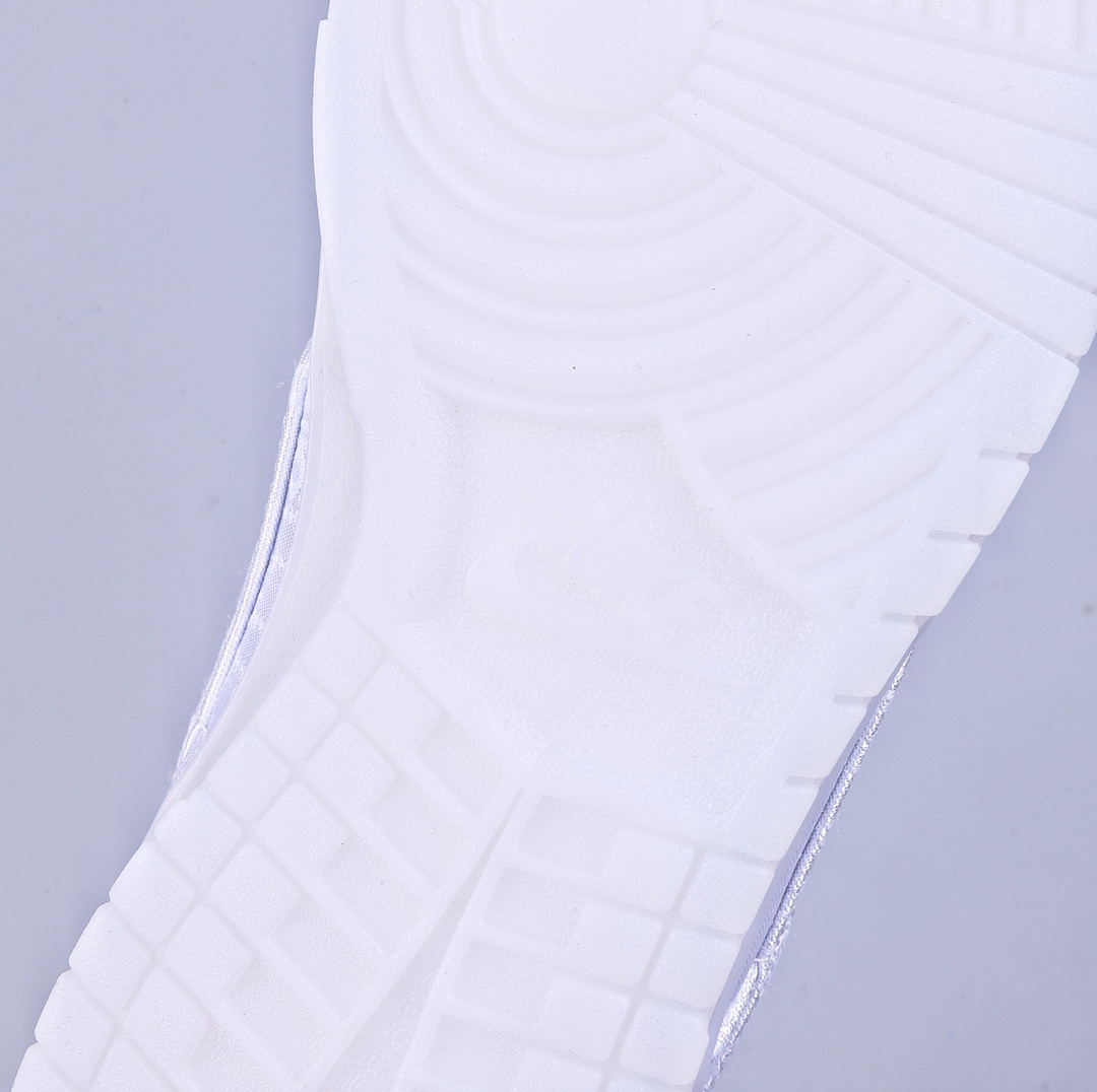 Nike Dunk Low CLOT Fragment White FN0315-110