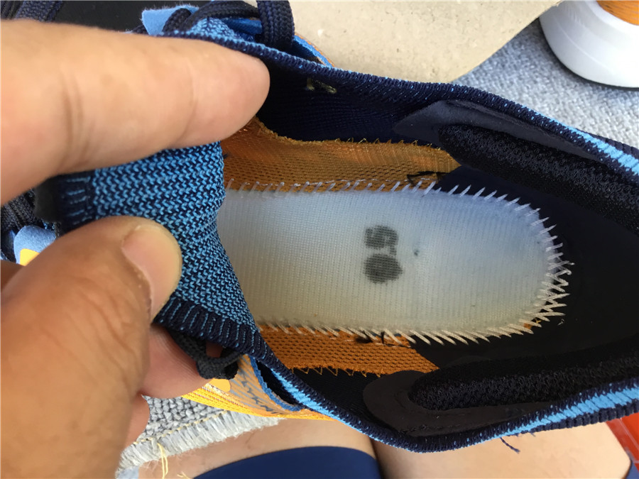 Nike Zoom Fly 4 Carbon Plate Running Shoe DO9583-700