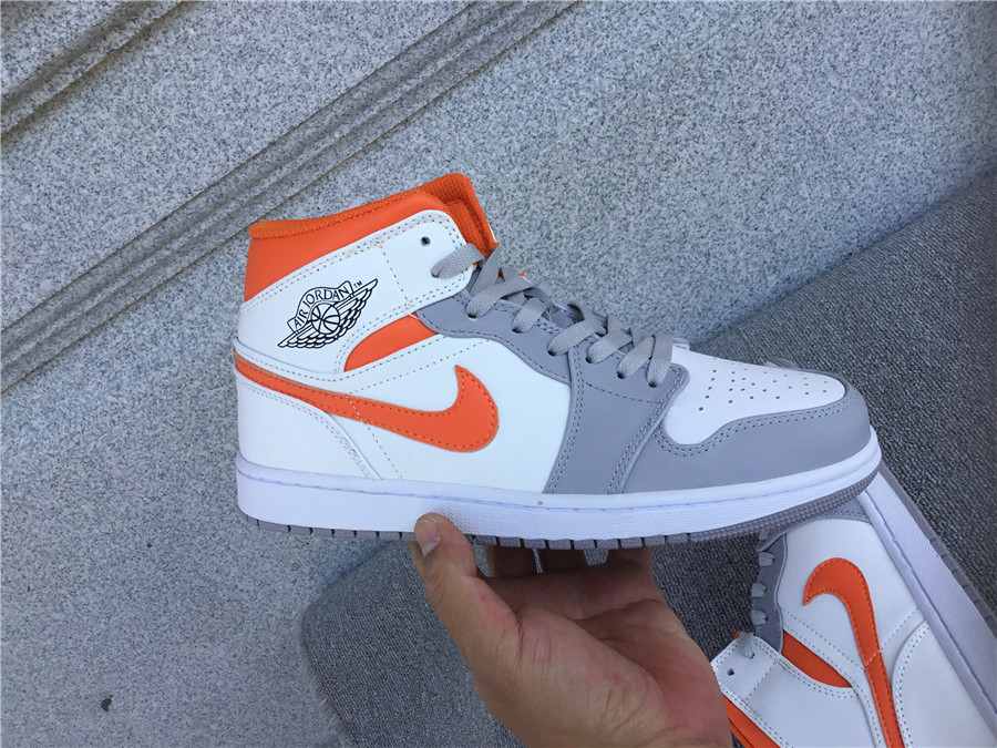 Air Jordan 1 Mid CW7591-100