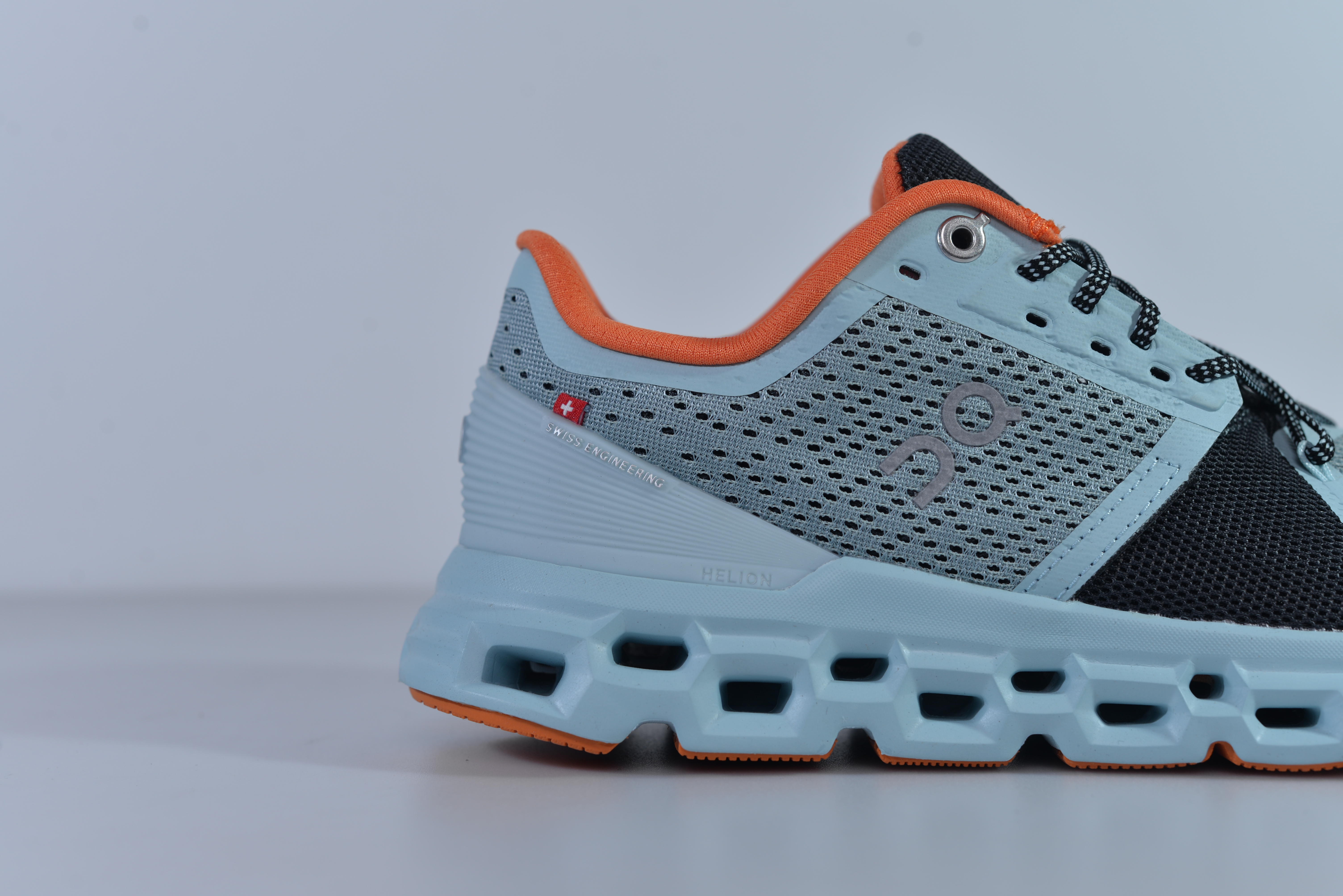 On Running Cloud AP1107-004