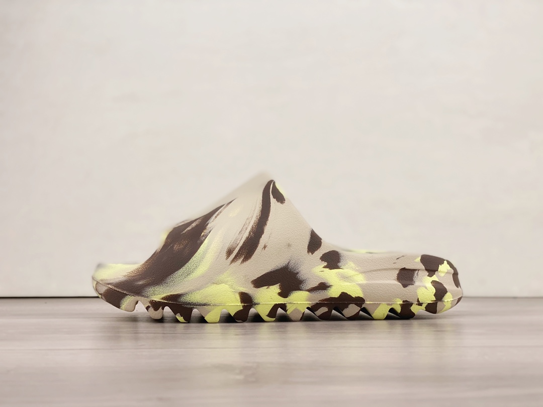 Kanye West x Adidas Yeezy Slide