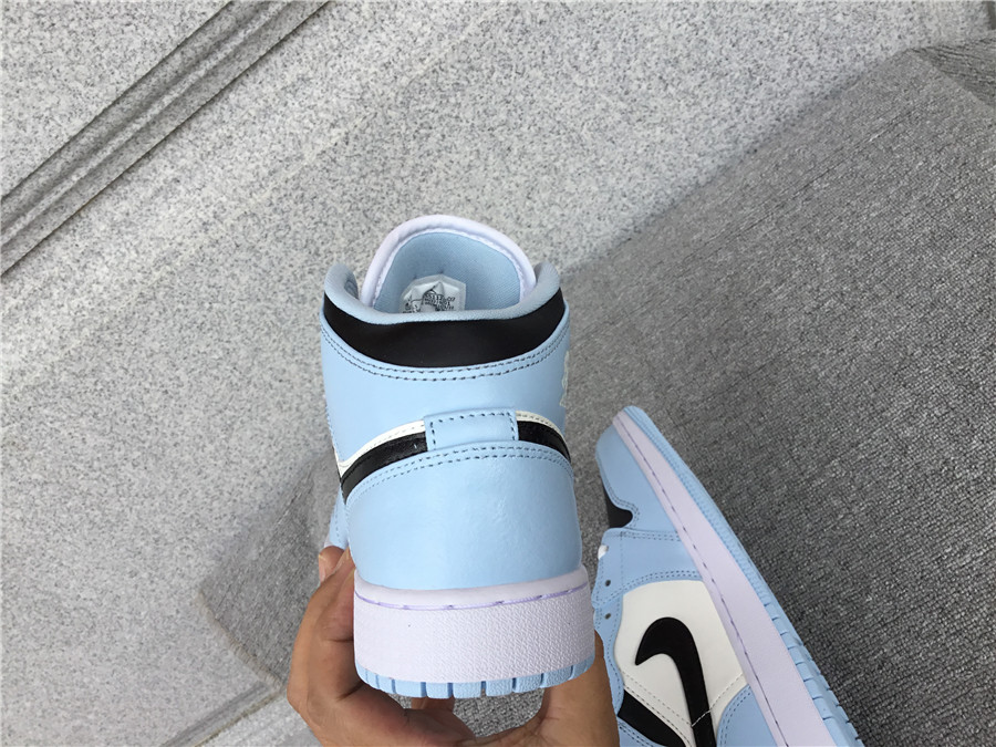 Air Jordan 1 Mid SE GS