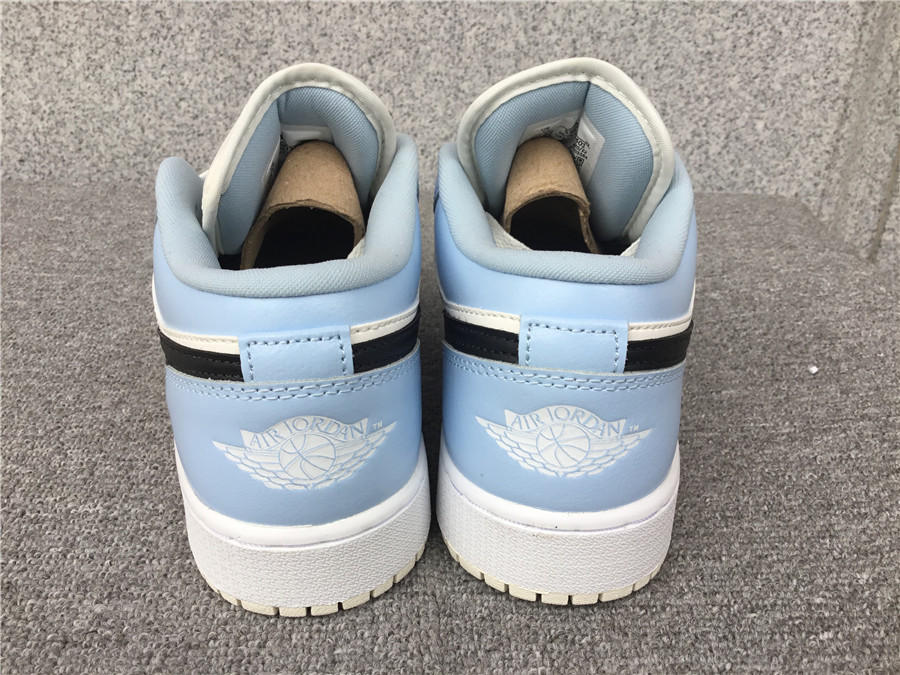 Air Jordan 1 Low 554723-401