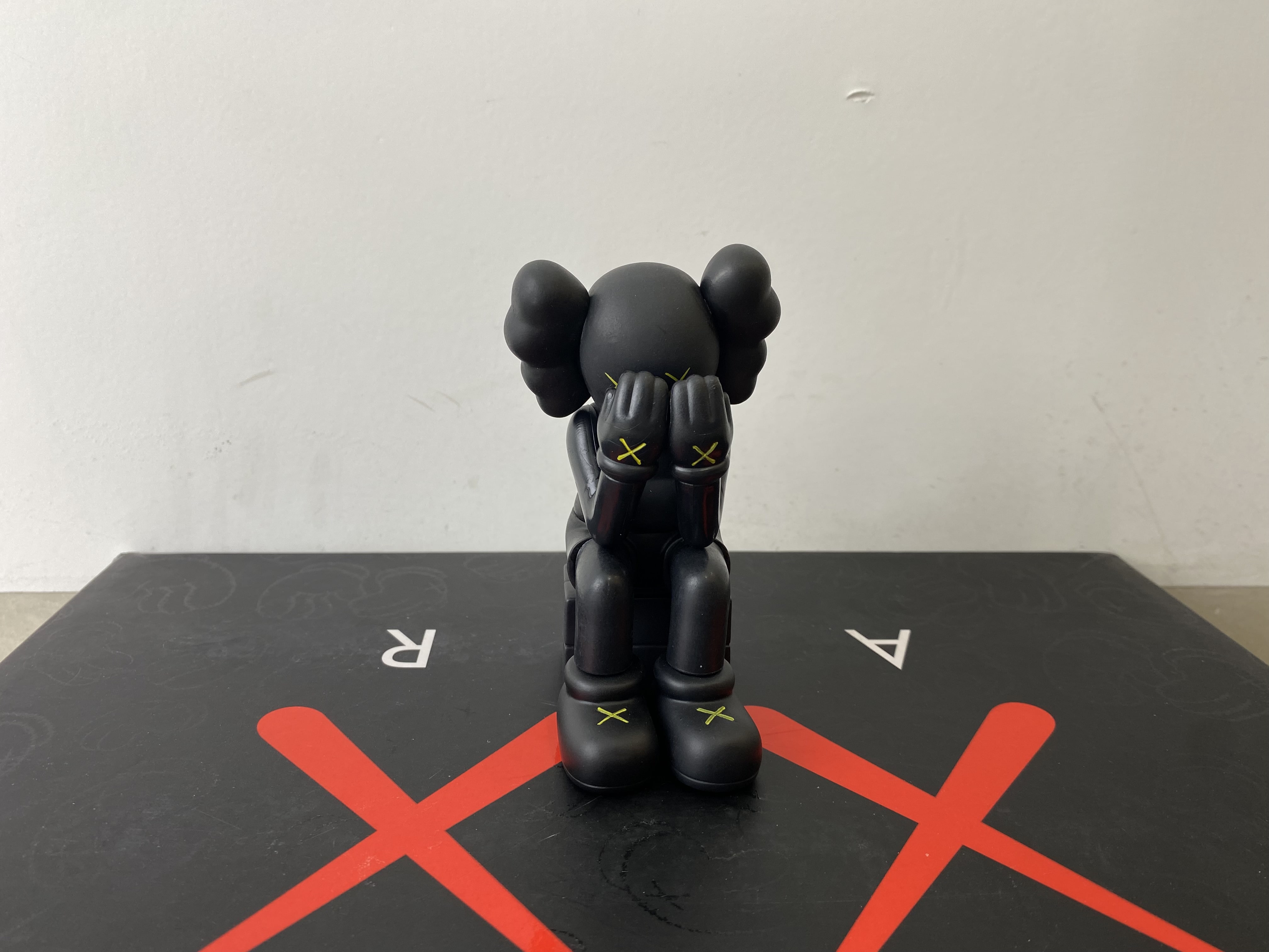 KAWS Companion Action Figures Toys Pen Holder Decoration Display Gifts Kids Boys PJ00038