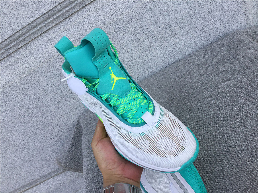 Nike Air Jordan 36 DM0796-107