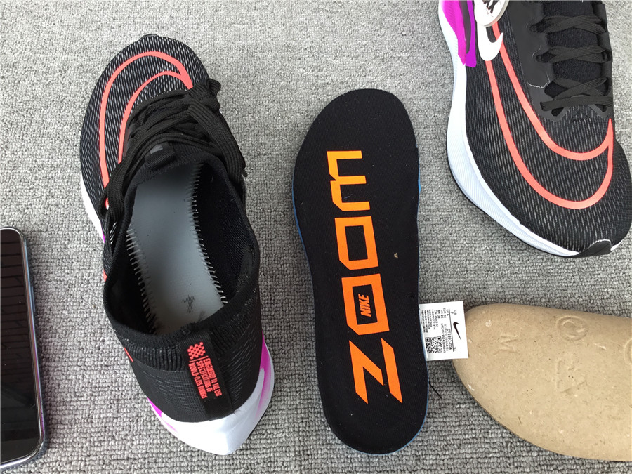 Nike Zoom Fly 4 Carbon Plate Running Shoe CT2392-004