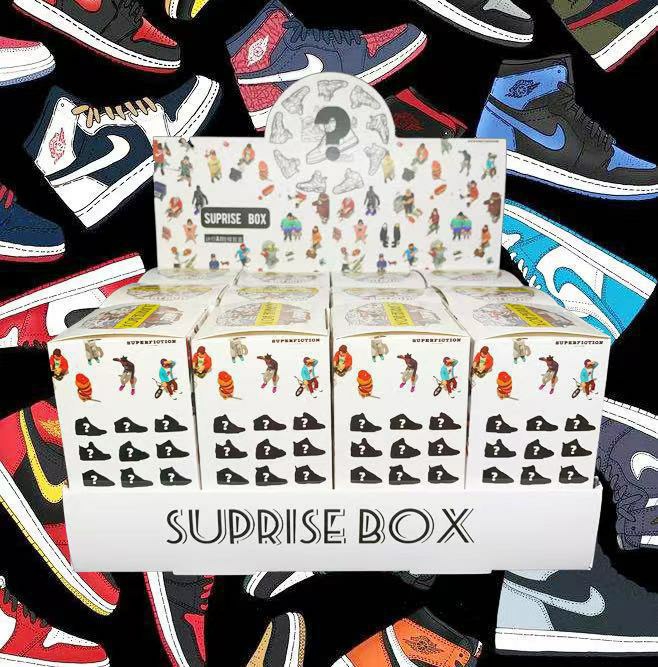 Small shoe mystery box GF0077