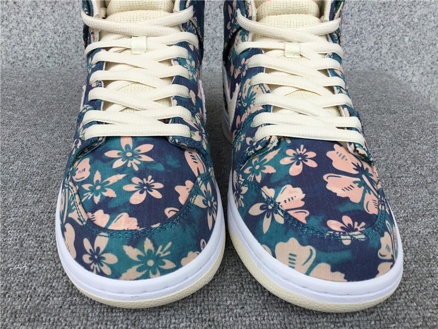 Nike SB Dunk High CZ2232-300