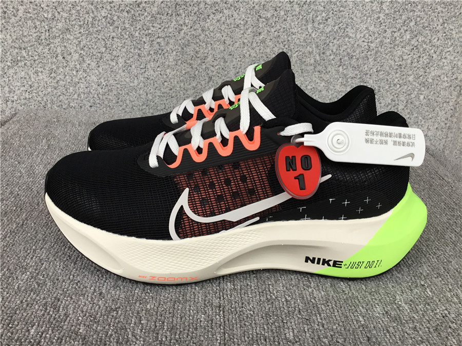 Nike Zoom Fly 5 Carbon Plate Running Shoe FB1847-011