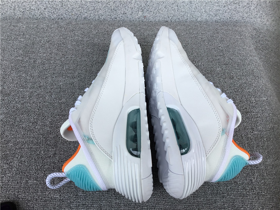 Nike Air Max 2090 Cushioned Running Shoes CT7695-104