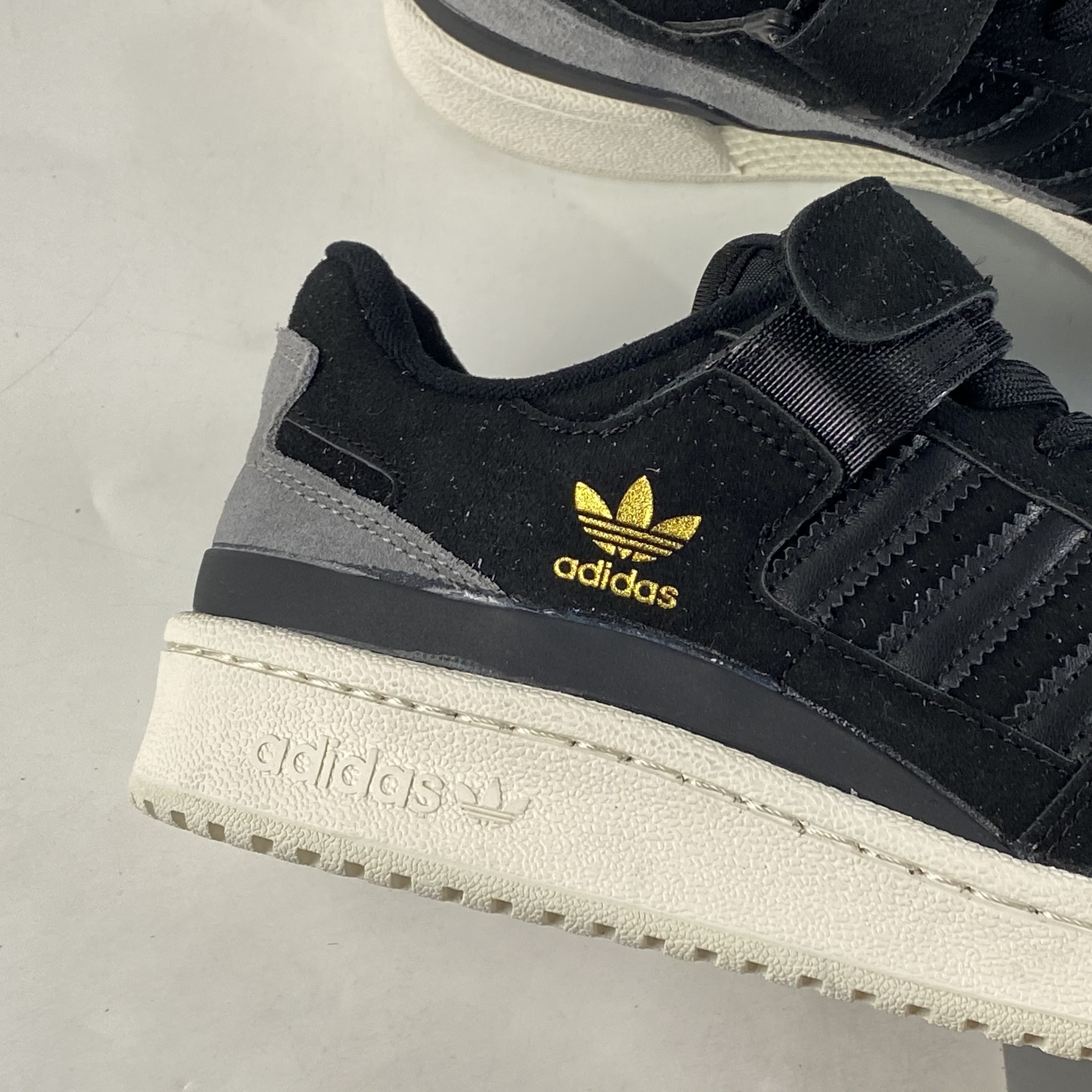 Adidas Samba Vegan Q46366