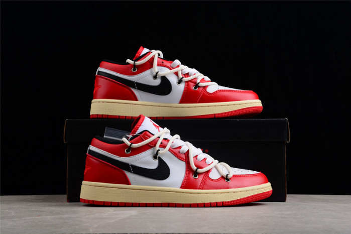 Air Jordan 1 Low Chicago