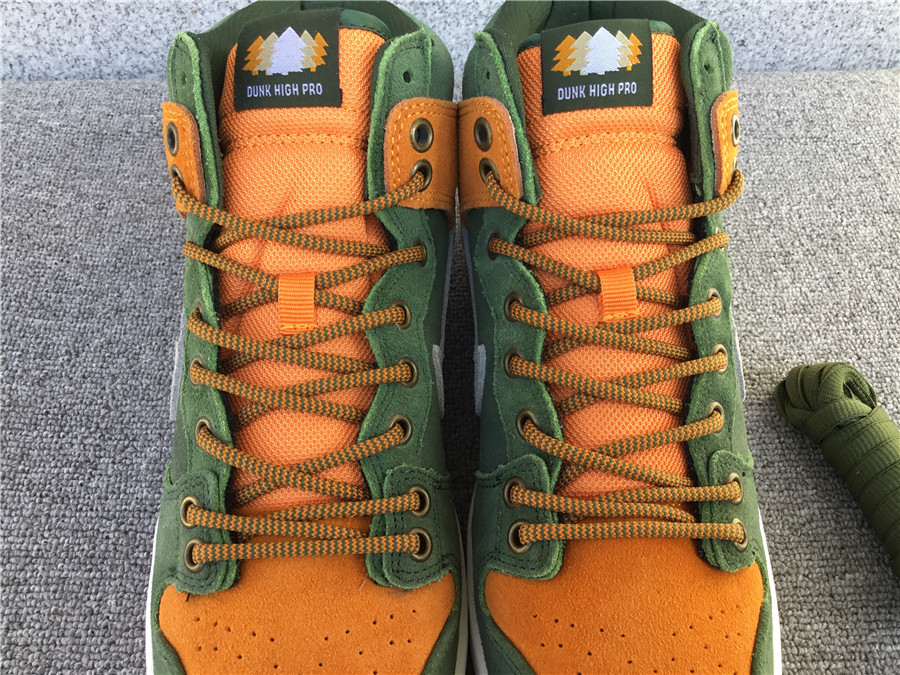 Nk SB Dunk High Premium Homegrown DD9693-302