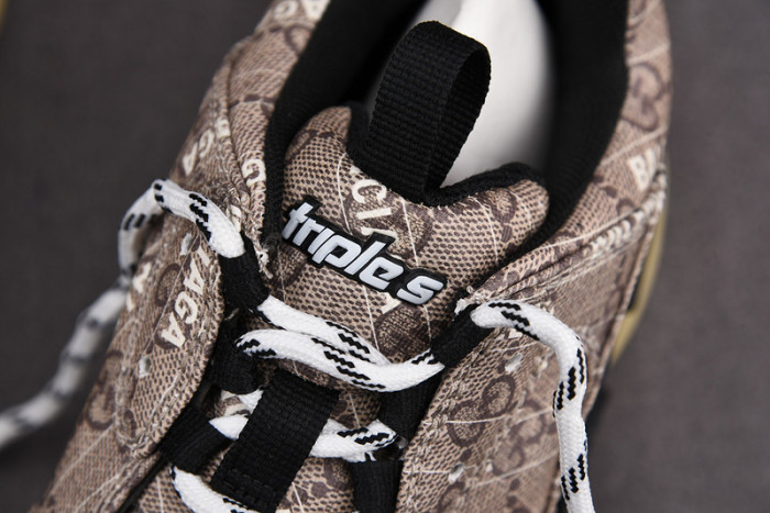 BC TRIPLE TRAINER 677192 ULZ10 9795