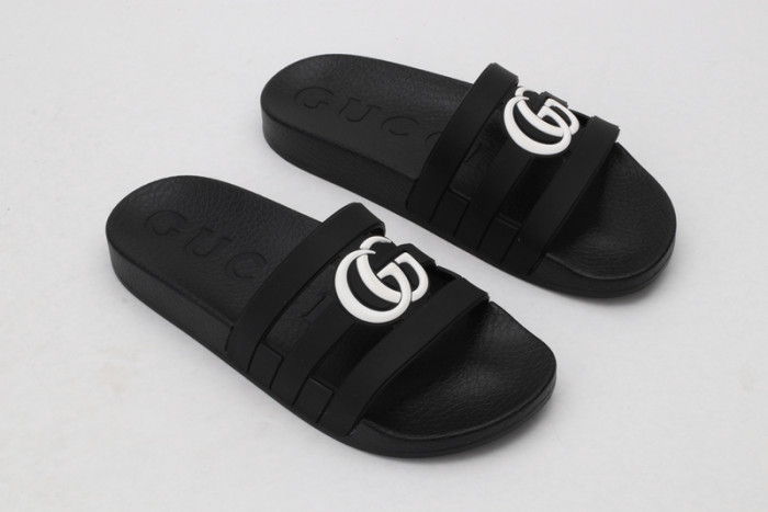 Gucc* Sandal33