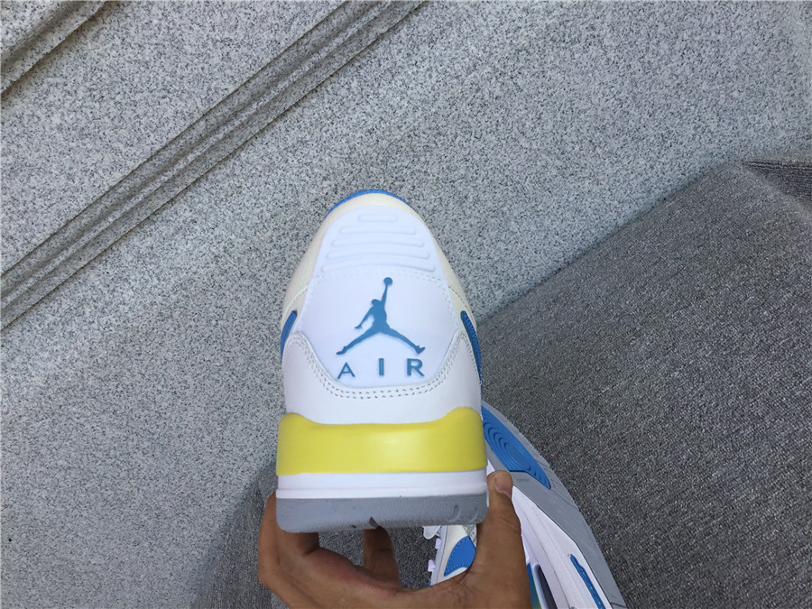 Air Jordan Legacy 312 FJ7223-141