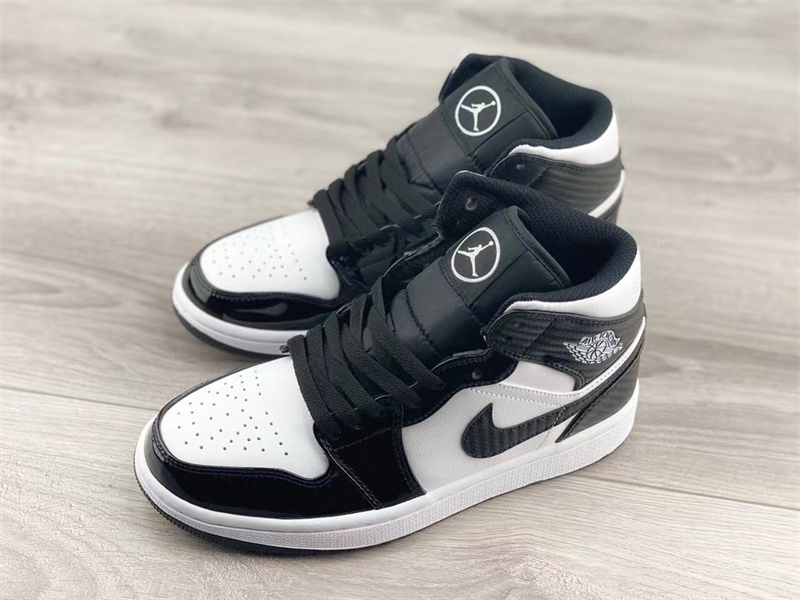 Jordan 1 MidCarbon Fiber DD1649-001