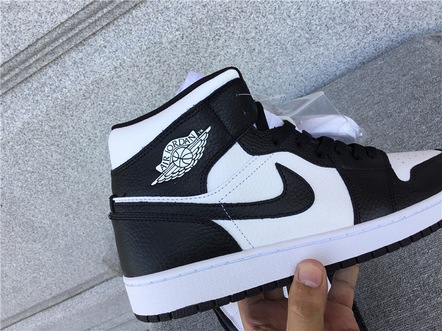 Air Jordan 1 Mid 