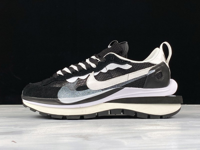 Sacai x Nike Pegasua Vaporfly Black White CV1363-001