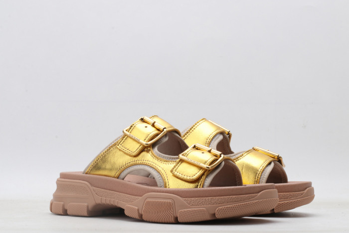 Gucc* Sandal38