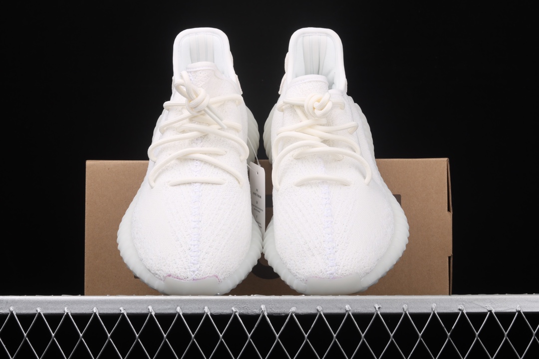 2018 Yeezy Boost 350 V2 Triple White CP9366