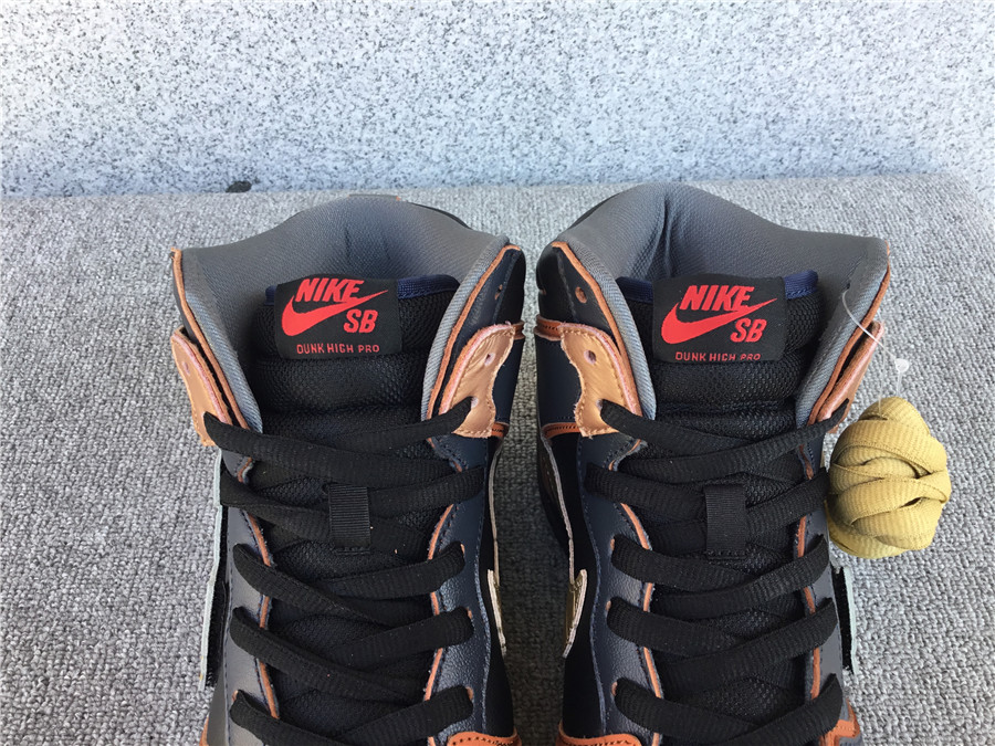 Nike SB Dunk DH7717-400