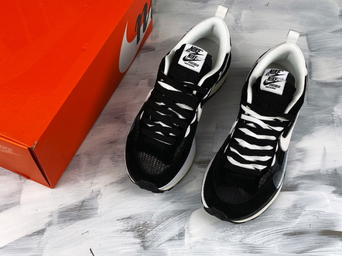 Sacai x Nike Pegasua Vaporfly Black White CV1363-001