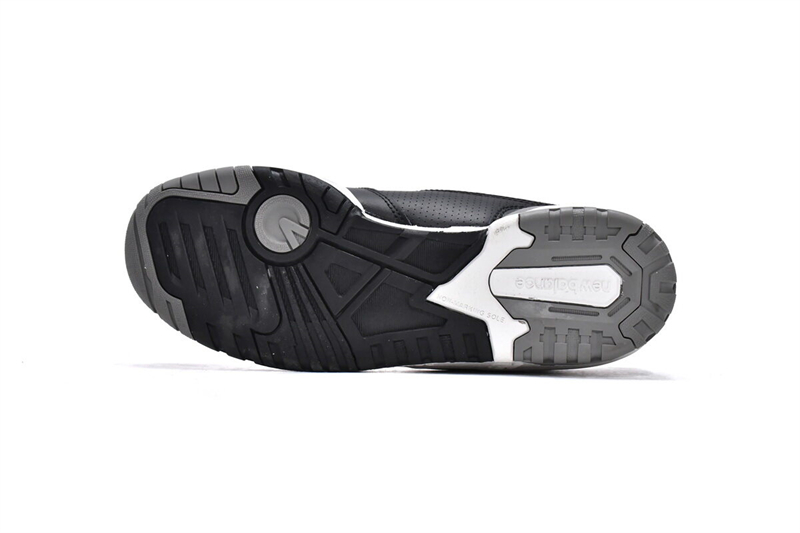 Get New Balance 550 Grey Black BB550SR1