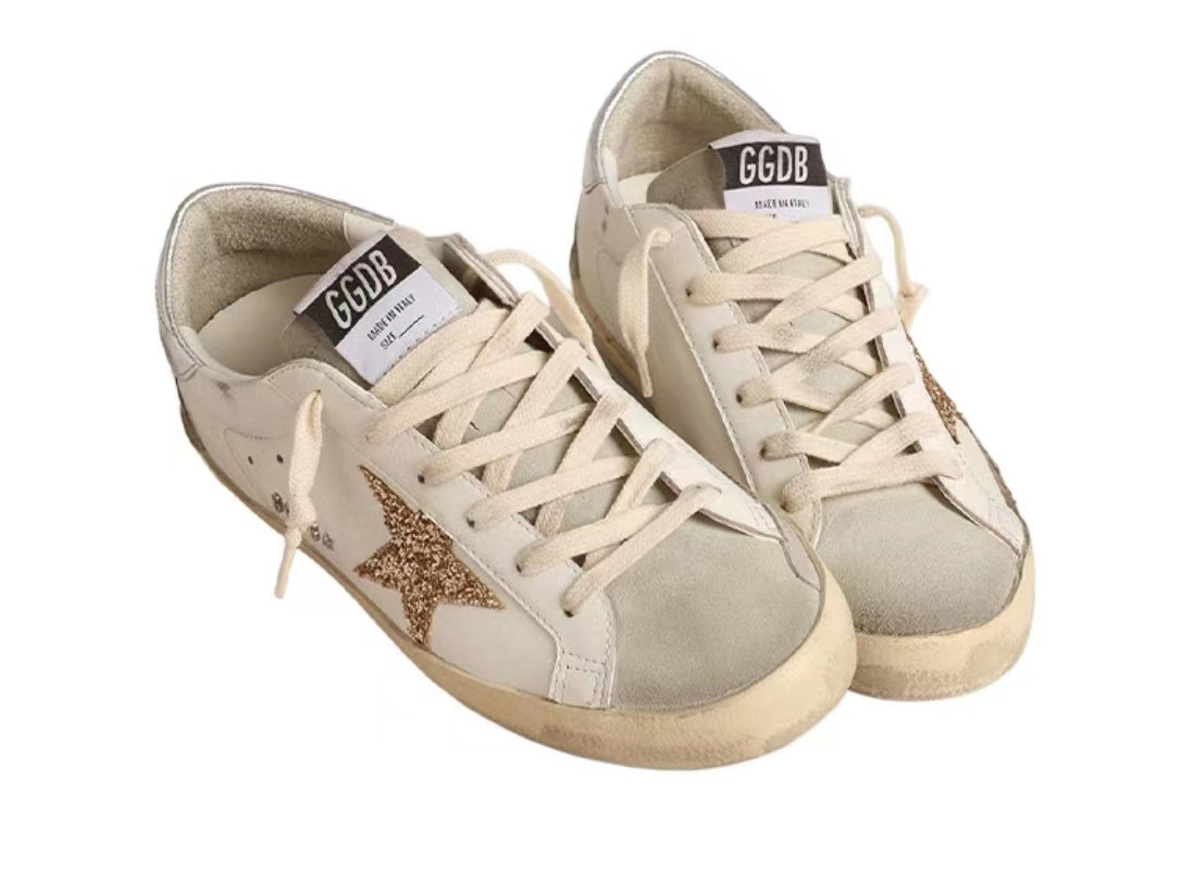 Golden Goose Super- Star fluorescence