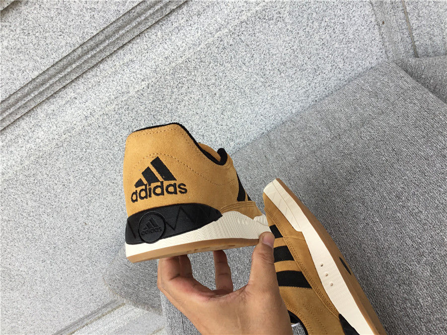 Adidas Samba Vegan HQ3935