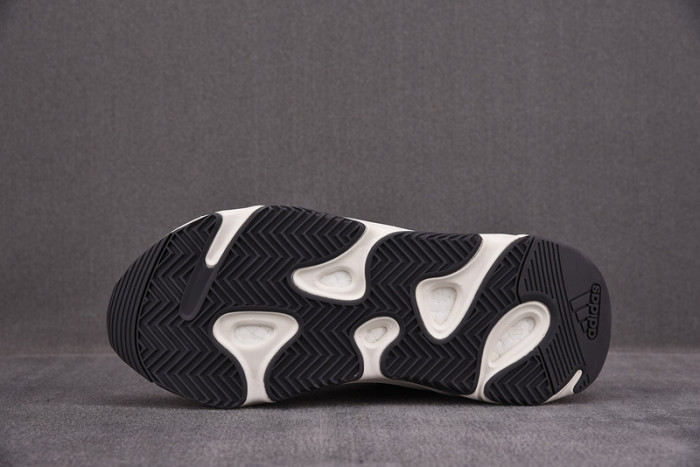 adidas Yeezy Boost 700 V2 Cream GY7924