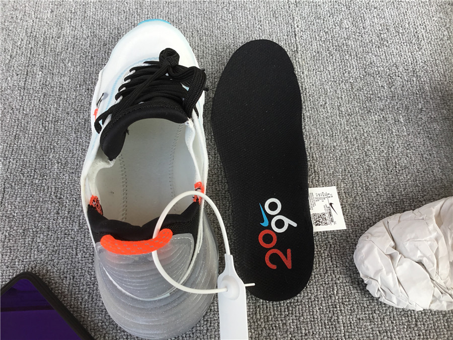 Nike Air Max 2090 Cushioned Running Shoes CT7695-100