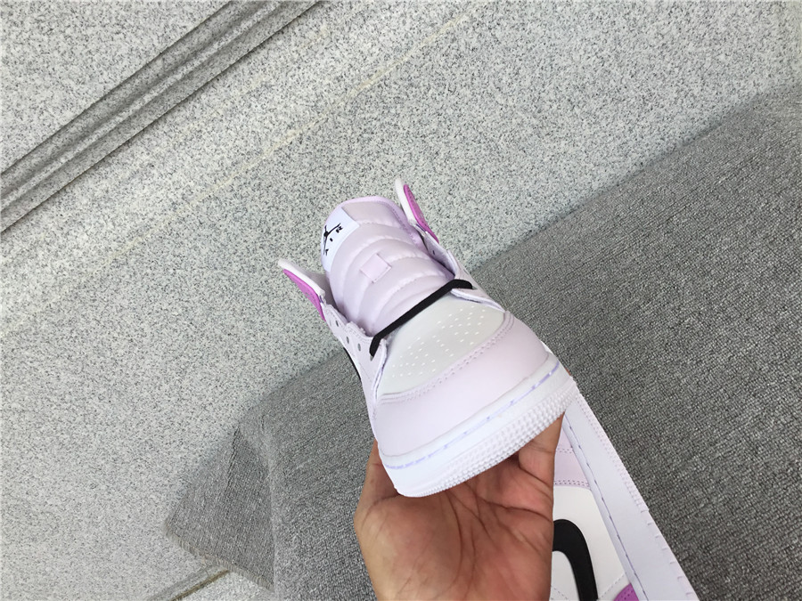 Air Jordan 1 Mid GS DQ8423-501