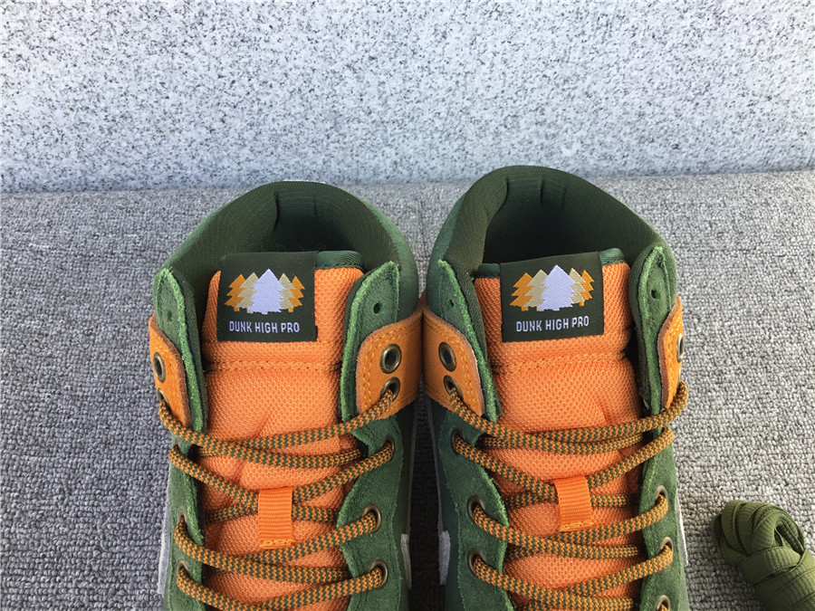 Nk SB Dunk High Premium Homegrown DD9693-302