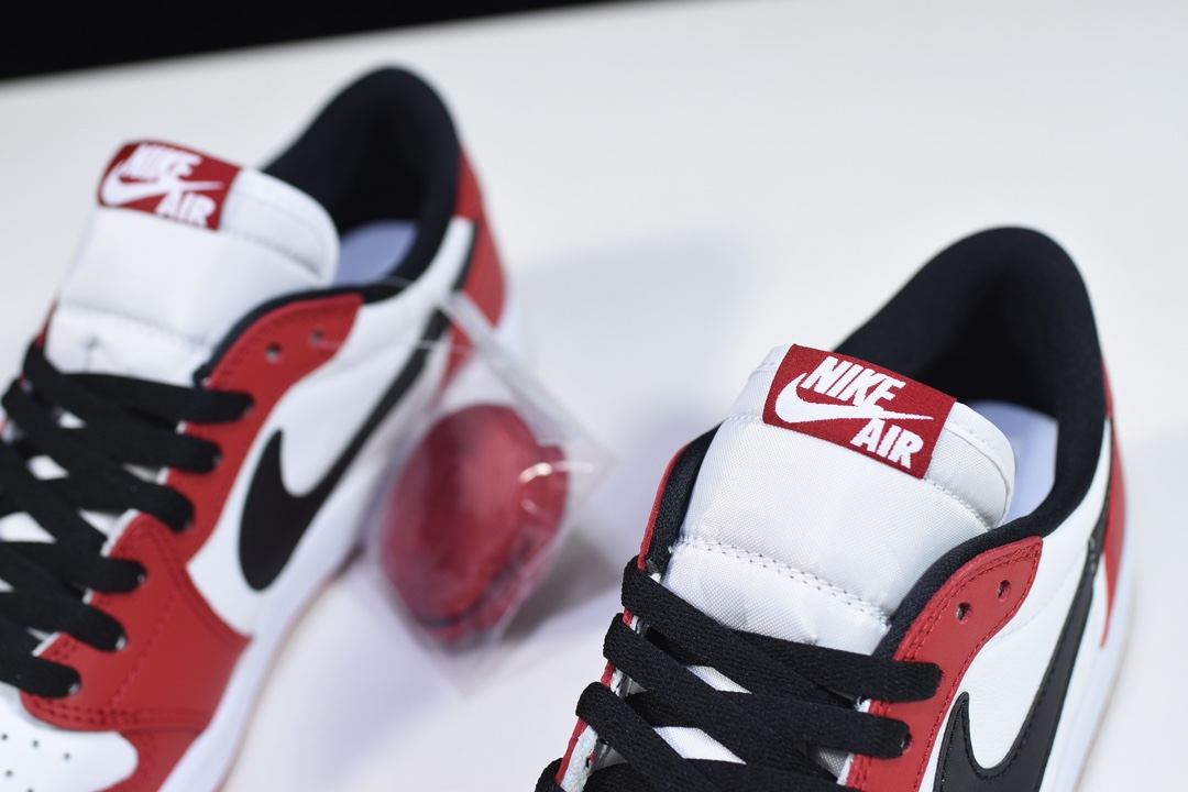 Jordan 1 Retro Low Chicago (2016) 705329-600