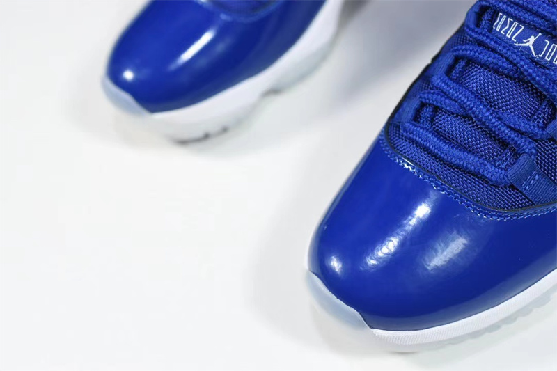 Air Jordan 11 Retro Navy Blue AT7802-115