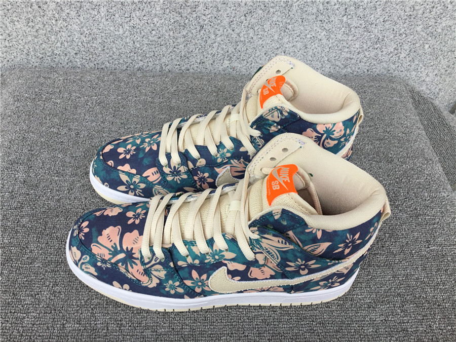 Nike SB Dunk High CZ2232-300