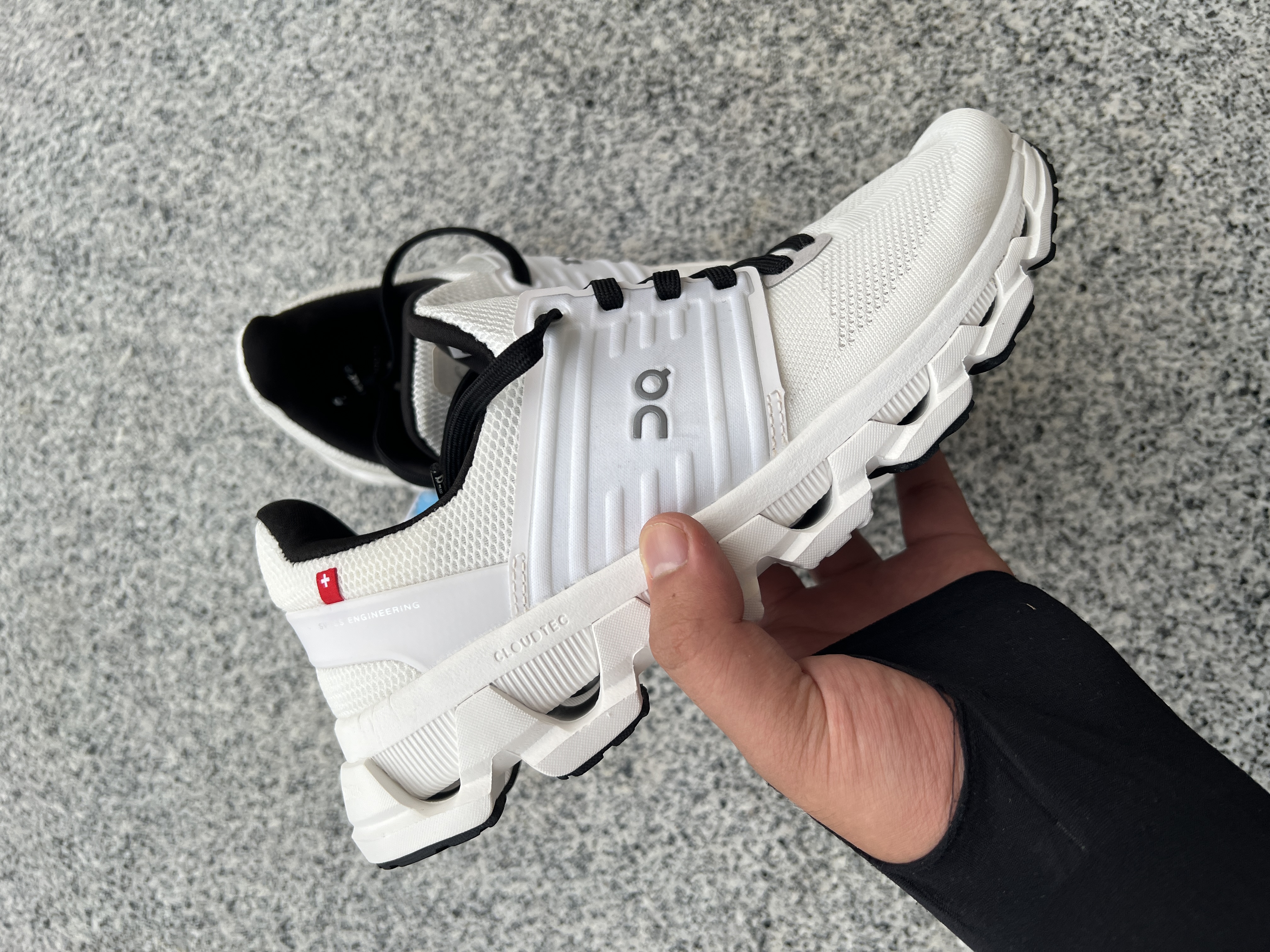 Cloud Swift 3 AP1004-012