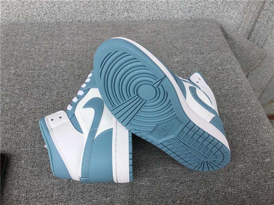 Air Jordan 1 Mid BQ6472-141